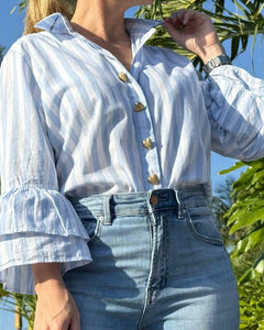 Camisa Azul con corazón dorado