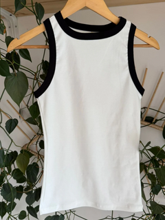Top Esqueleto White